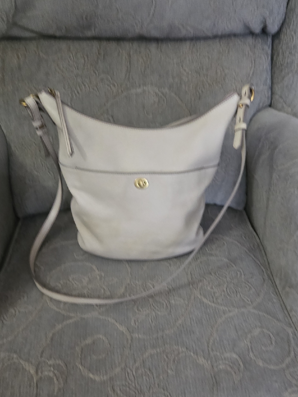 Fossil Beige Leather Crossbody Shoulder Bag with Gold Hardware
